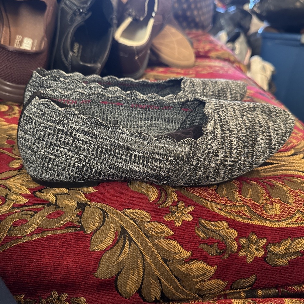 Skechers Womens Cleo Newford Flats Shoes Grey Heather Sz 6.5 Memory Foam